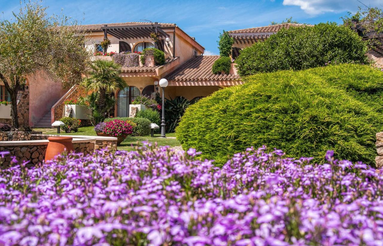 Hotel Baia Di Nora Pula Exterior foto